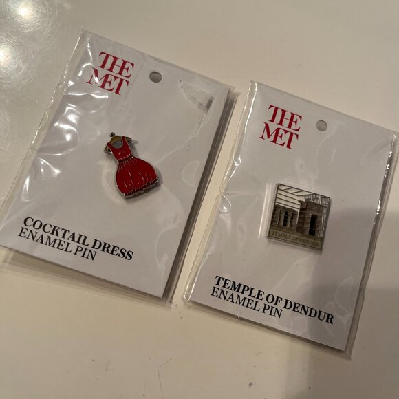 Metropolitan Museum of Art‎ Pins and Eraser (new) (w/a/x) - Picture 5 of 13